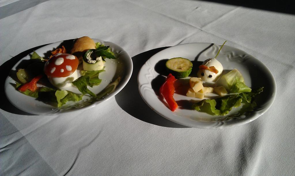 Guesthouse Zorko Gostilna Domen Smarjeske Toplice ภายนอก รูปภาพ