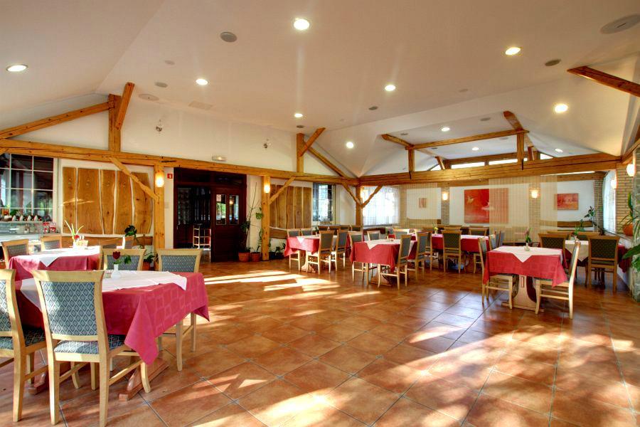 Guesthouse Zorko Gostilna Domen Smarjeske Toplice ภายนอก รูปภาพ